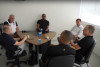 Representantes do Bayer Leverkusen e Corinthians se renem; Meu Timo conversa com um dos presentes