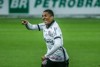 Dav celebra gol contra Internacional e admite surpresa por chance entre os titulares do Corinthians