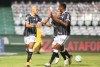 Fbio Santos marca, Corinthians vence Coritiba e respira no Campeonato Brasileiro