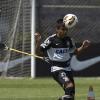 Zizao continua treinando normalmente no Corinthians