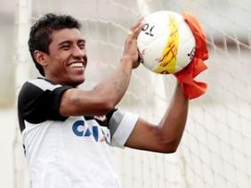 Paulinho acredita no Corinthians forte