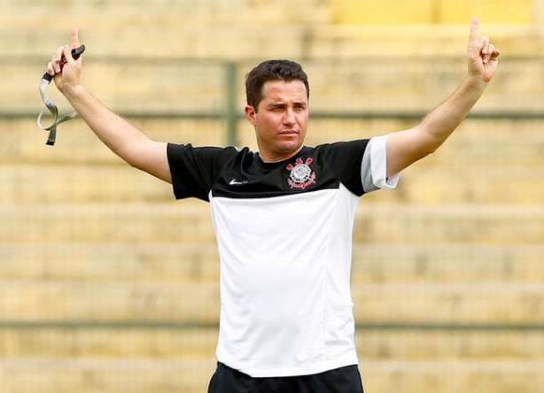 Osmar Loss elogiou a atuao do time contra o Guarani