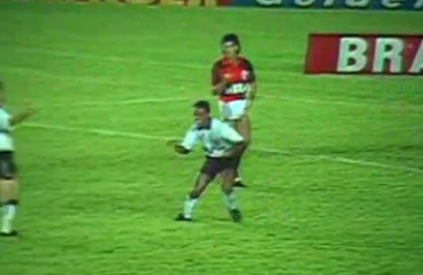 Paulo Srgio marcando gol pelo combinado entre Corinthians e Palmeiras