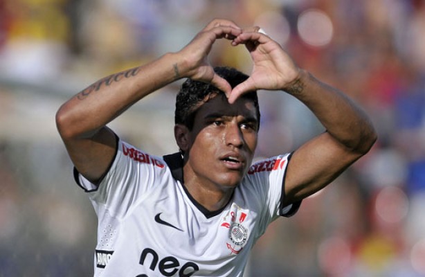Paulinho quer voltar pro Corinthians, mas s em 2020 ( srio)