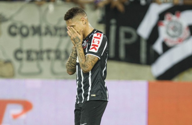 Guerrero fica fora dos clssicos contra Palmeiras e Santos