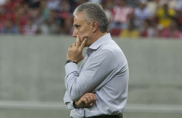 Jornalista afirma que Tite  prioridade no rival Palmeiras