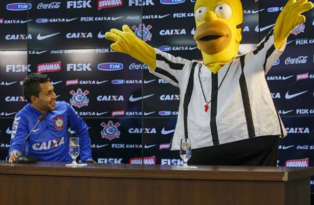 Produtos co-branded entre Corinthians e Simpsons saem em outubro