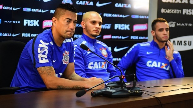 Ralf, Fbio Santos e Renato Augusto deram entrevista nesta segunda-feira