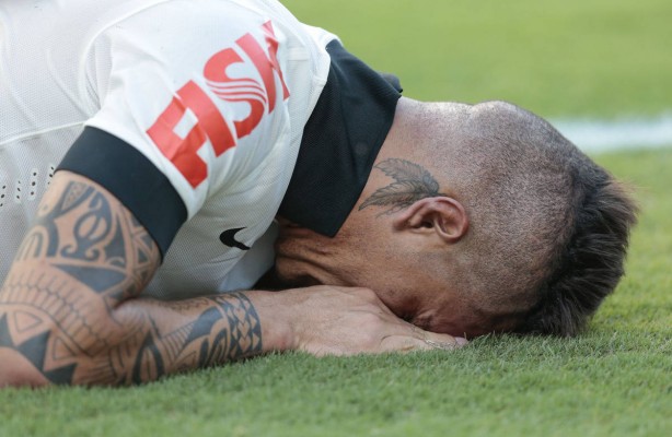 Sucesso de erros levou o Corinthians a uma temporada amarga
