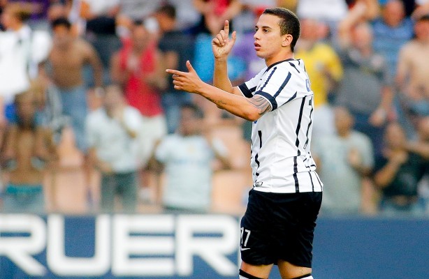 Gabriel Vasconcellos  o artilheiro do Corinthians, com 15 gols marcados