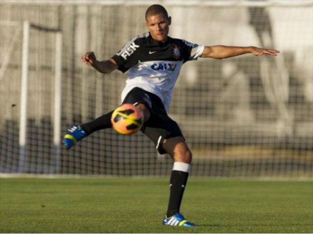 Hoje no Botafogo, Willian Aro disputa a Srie B do Campeonato Brasileiro