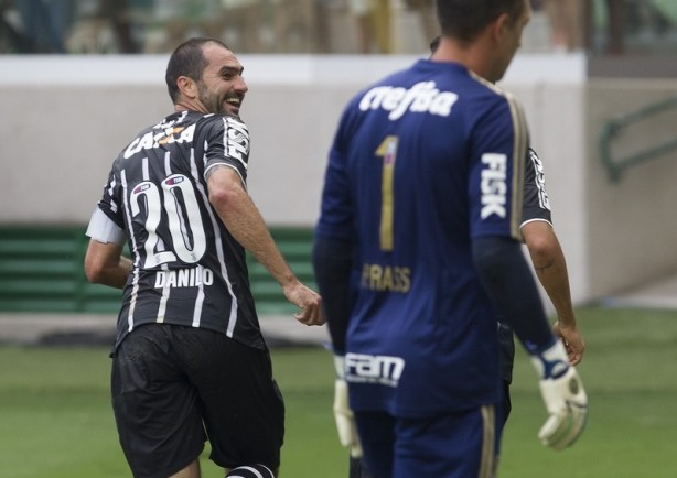 Danilo voltou a decidir um clssico ao marcar contra o Palmeiras