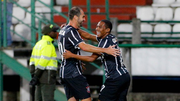 Elias marcou o nico gol do Corinthians na Colmbia nessa quarta-feira