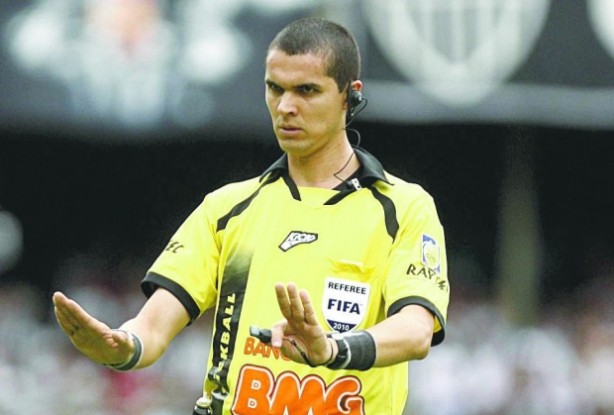 Ricardo Marques apita Corinthians x So Paulo