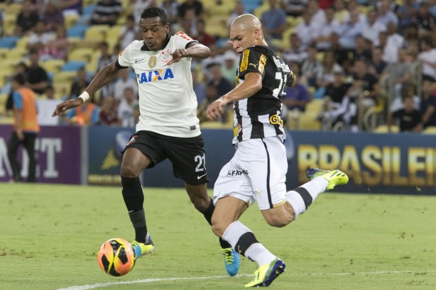 Edenlson permaneceu no Corinthians de 2011  2014