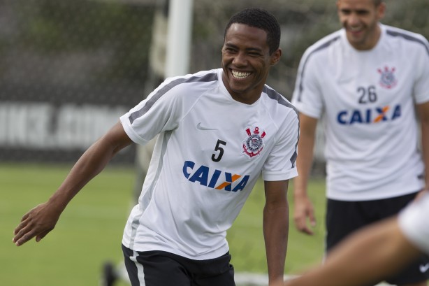 Vivendo grande fase no Corinthians, Elias far parte do elenco da Seleo na Copa Amrica
