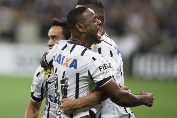De virada, Corinthians venceu o Internacional
