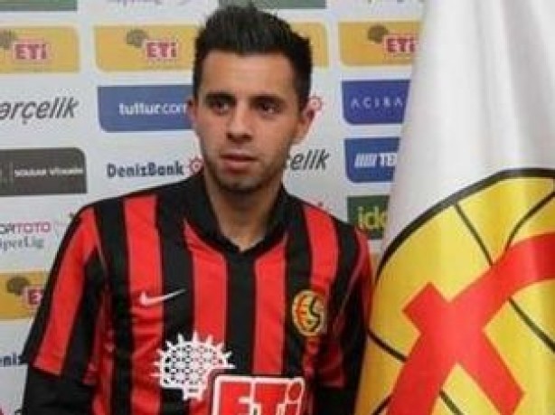 Ex-Corinthians, Defederico foi apresentado no Eskişehirspor nesta quarta-feira