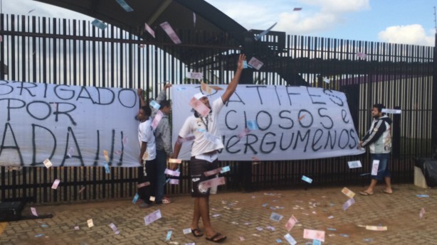 Protestos da torcida acontecem desde eliminao na Libertadores
