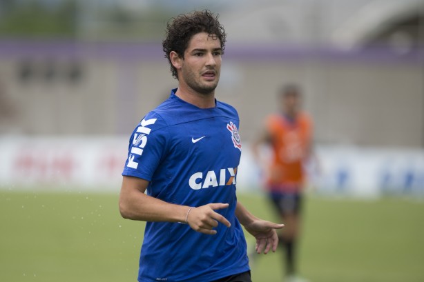 Alexandre Pato deixou o Corinthians em 2014