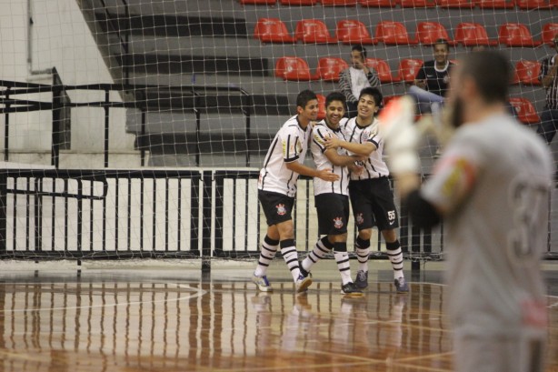 Corinthians sub-20 busca vaga na final do Estadual de futsal
