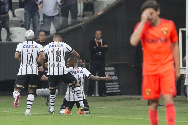 Diante do Sport, Corinthians busca recorde no Brasileiro
