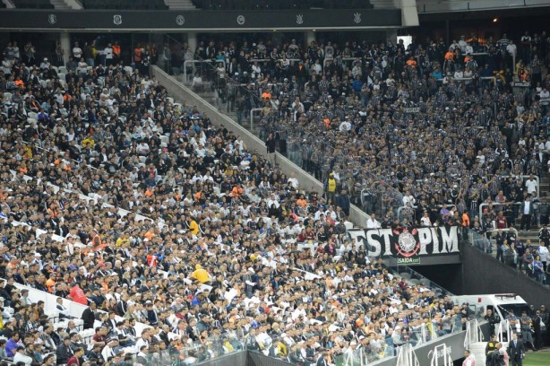 Arena lotada na Libertadores render maior receita ao Corinthians em 2016