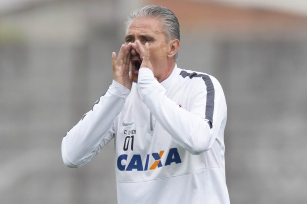Tite revelou emoes em gols de Romarinho, Paulinho e Guerrero