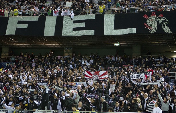 Em 2012, Corinthians se tornou clube que levou mais torcedores ao Japo