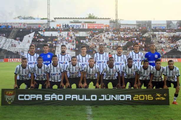 Corinthians enfrenta o Guarani nesta tera-feira
