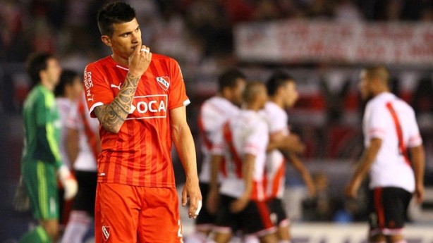 Diretoria alvinegra planeja oferecer cerca de R$ 10 milhes pelo jogador ao Independiente