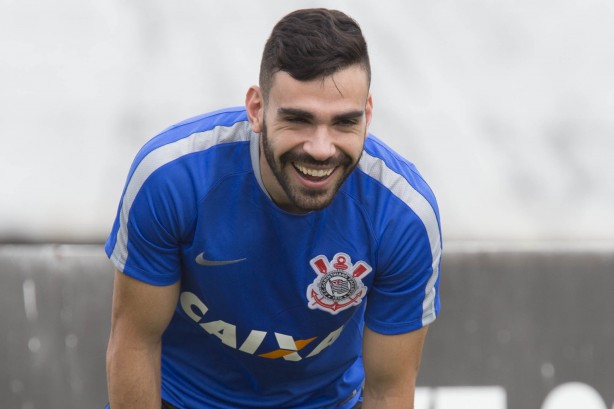 Bruno Henrique possui trs jogos com a camisa do Corinthians