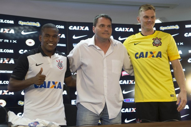 Reforos podem deixar o Corinthians sem jogar oficialmente