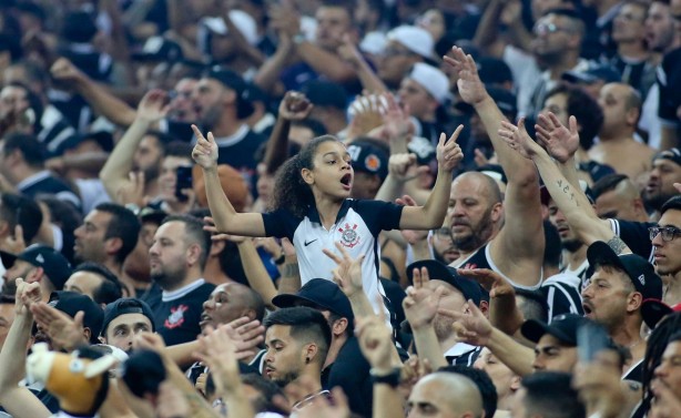 Torcida Corinthians j garantiu mais de 23 mil ingressos para duelo contra Bragantino