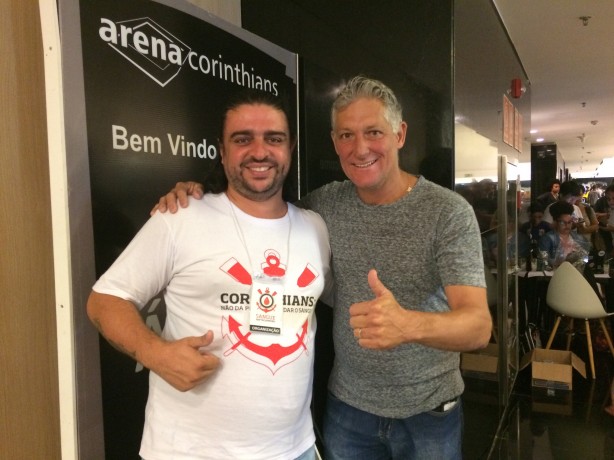O ex-jogador Mrcio Bittencort compareceu  Arena Corinthians neste domingo