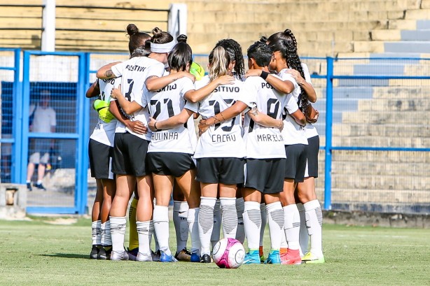 Corinthians venceu mais uma no Paulista Feminino e assumiu liderana geral do torneio