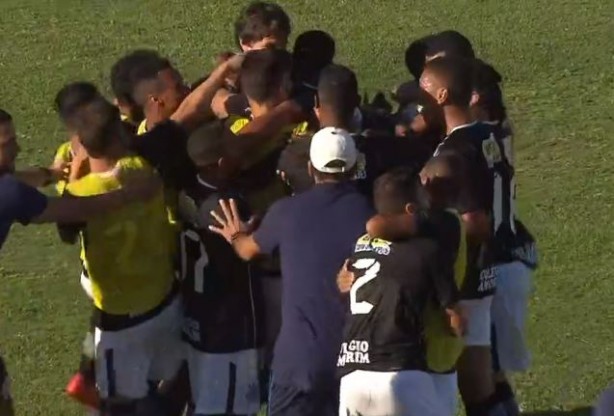 Corinthians garantiu vaga nas oitavas de final da Taa BH Sub-17
