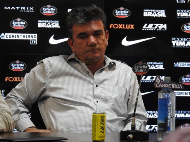 Andrs Sanchez comentou as sadas do Corinthians e projetou reposies