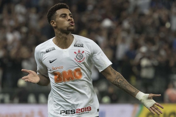Quem para o homem?! - Gustagol comemora oitavo gol pelo Corinthians em 2019