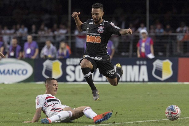 Corinthians e So Paulo empataram sem gols neste domingo