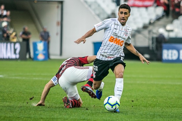 Gabriel voltou a ser titular do Corinthians no jogo deste domingo