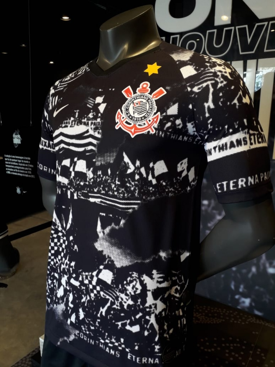 Camisa do Corinthians com estrela