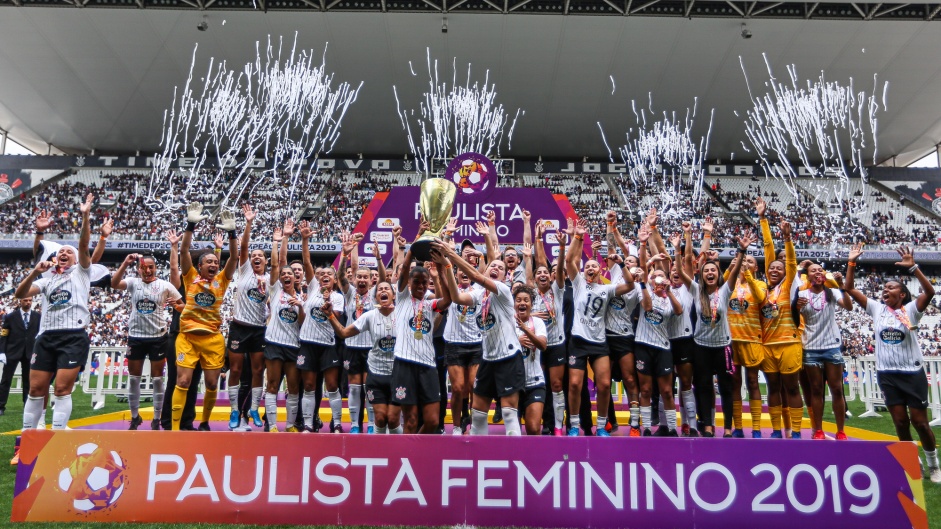 Corinthians se sagrou campeo do Paulista Feminino com uma campanha perfeita em 2019
