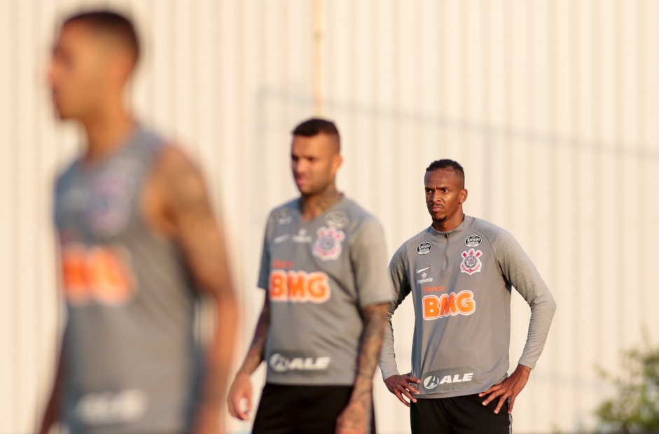 Corinthians realiza ltimo treino no CT antes de encarar o Grmio neste sbado