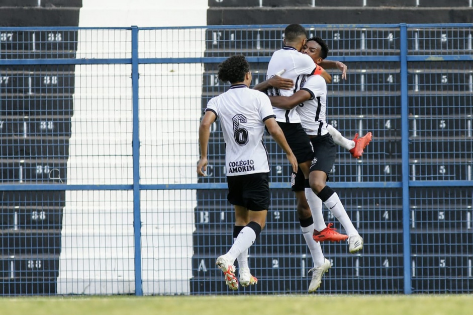 Cau volta a balanar as redes pelo Sub-20 do Corinthians