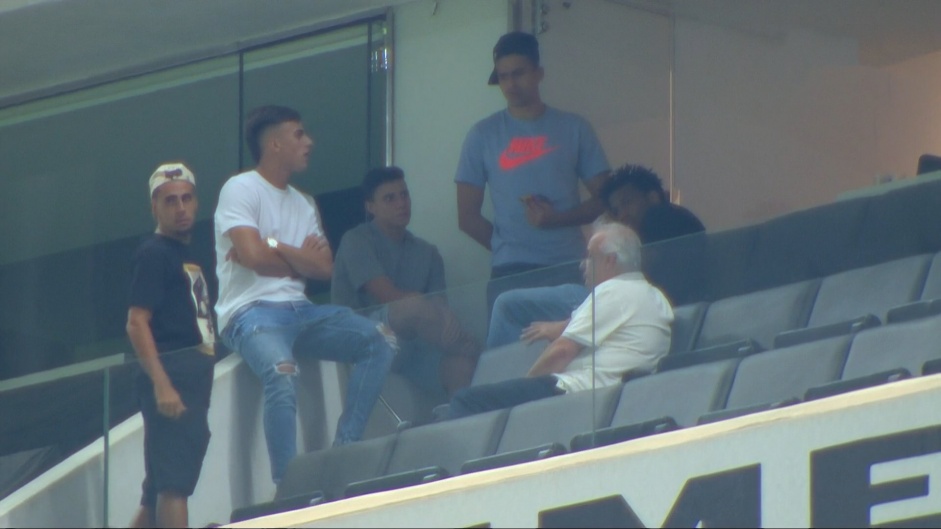 Gabriel, Gil, Donelli, Mantuan, Lo Santos e Roberto de Andrade apareceram durante a tranmisso