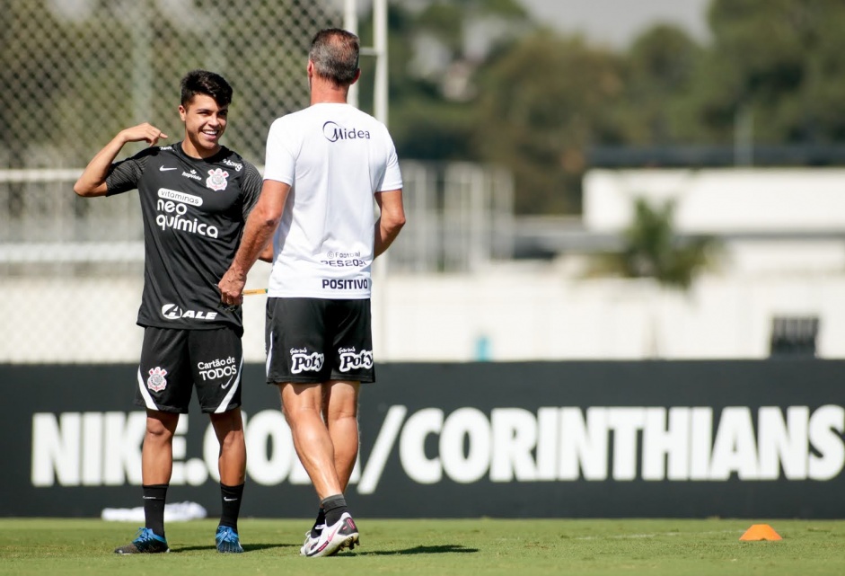 O Corinthians foi derrotado pela Ferroviria e volta a treinar j nesta quarta-feira