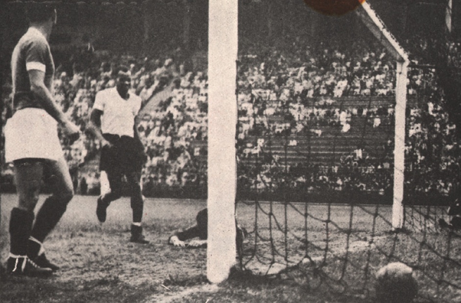 Servlio marcou 200 gols pelo Corinthians e defendeu a equipe em 364 jogos