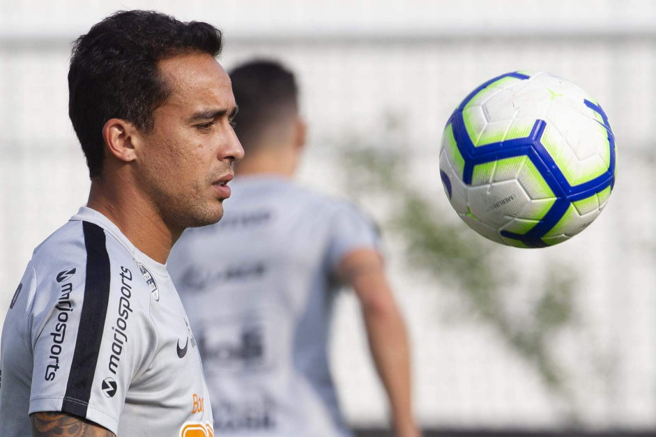 Corinthians pode sofrer punies em caso de dvida envolvendo ex-jogador