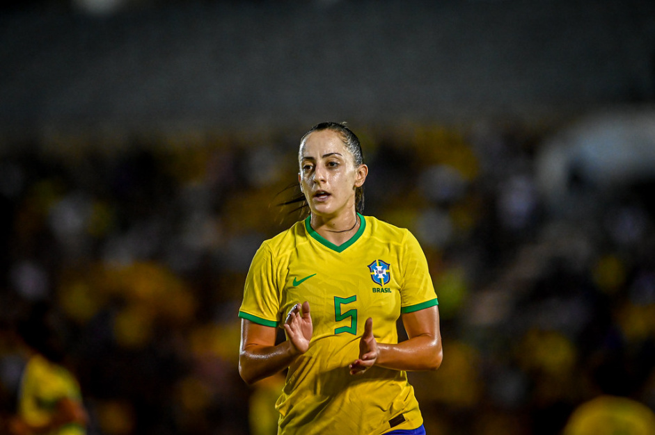 Luana marcou um dos gols da Seleo Brasileira na vitria contra a Nicargua